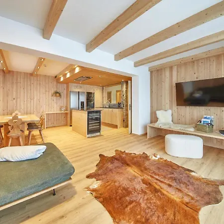 Casa Vacanze Via Clotes Ski 別荘 *